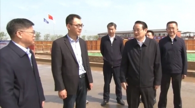 2022年4月6日，时任江西省委书记、省人大常委会主任易炼红，视察尊龙凯时九江智能制造基地，他希望基地早日建成，为培育江西省智能制造“新动能”“新引擎”贡献更大的力量。